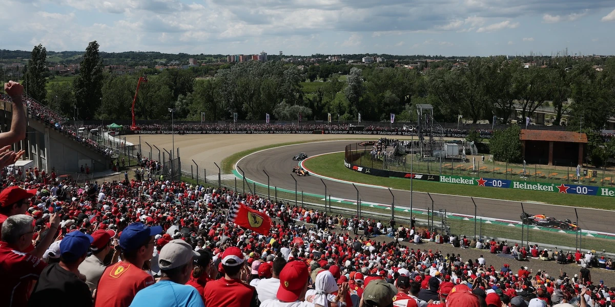 Imola senza Formula 1, di nuovoPerché dal 2026 l'Italia tornerà a ospitare una sola gara del Mondiale, come fu tra il 2006 e il 2020