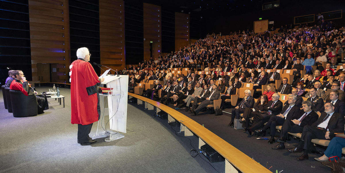 Mattarella contro Musk, di nuovoDurante un discorso all'Università di Marsiglia ha parlato del pericolo rappresentato dai «neo-feudatari del Terzo millennio»