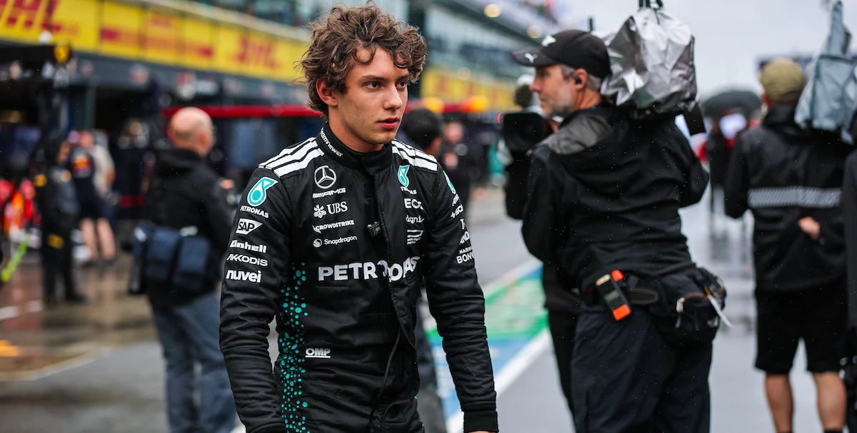 Il grande esordio di Andrea Kimi Antonelli in Formula 1Il 18enne italiano è arrivato quarto in Australia, diventando il secondo pilota più giovane di sempre a fare punti dopo Max Verstappen
