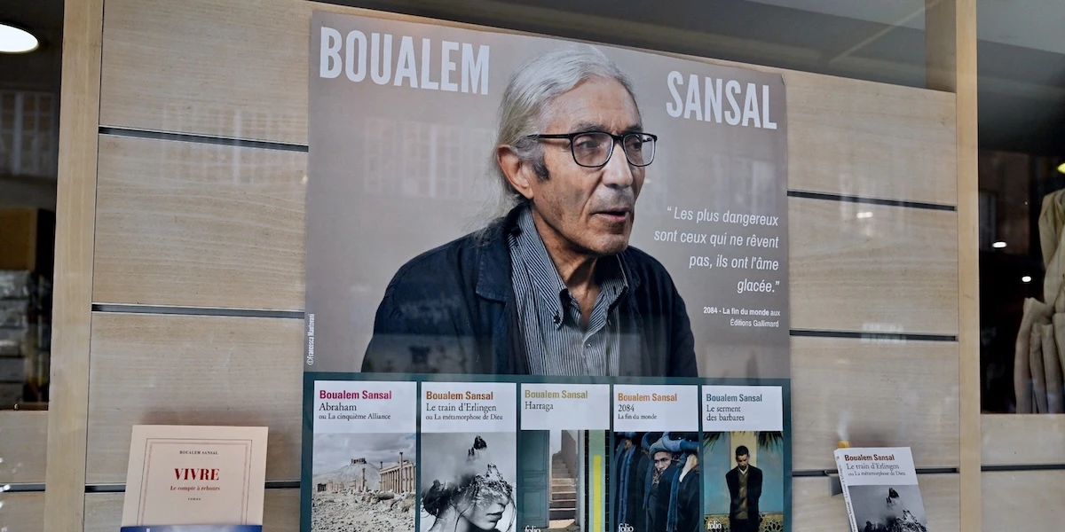 2 minuti faL’Algeria ha graziato lo scrittore franco-algerino Boualem SansalEra stato condannato a cinque anni di carcere, ed era al centro di una disputa diplomatica con la Francia