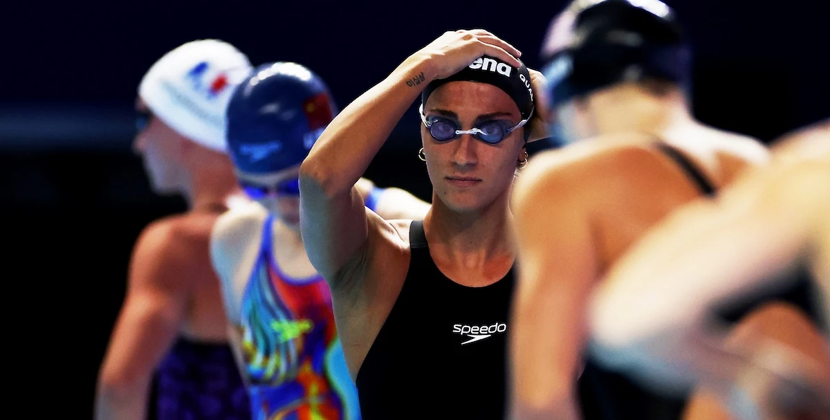 6 minuti faSimona Quadarella e Thomas Ceccon hanno vinto l’argento nei 1500 metri stile libero e nei 100 metri dorso ai Mondiali di nuoto