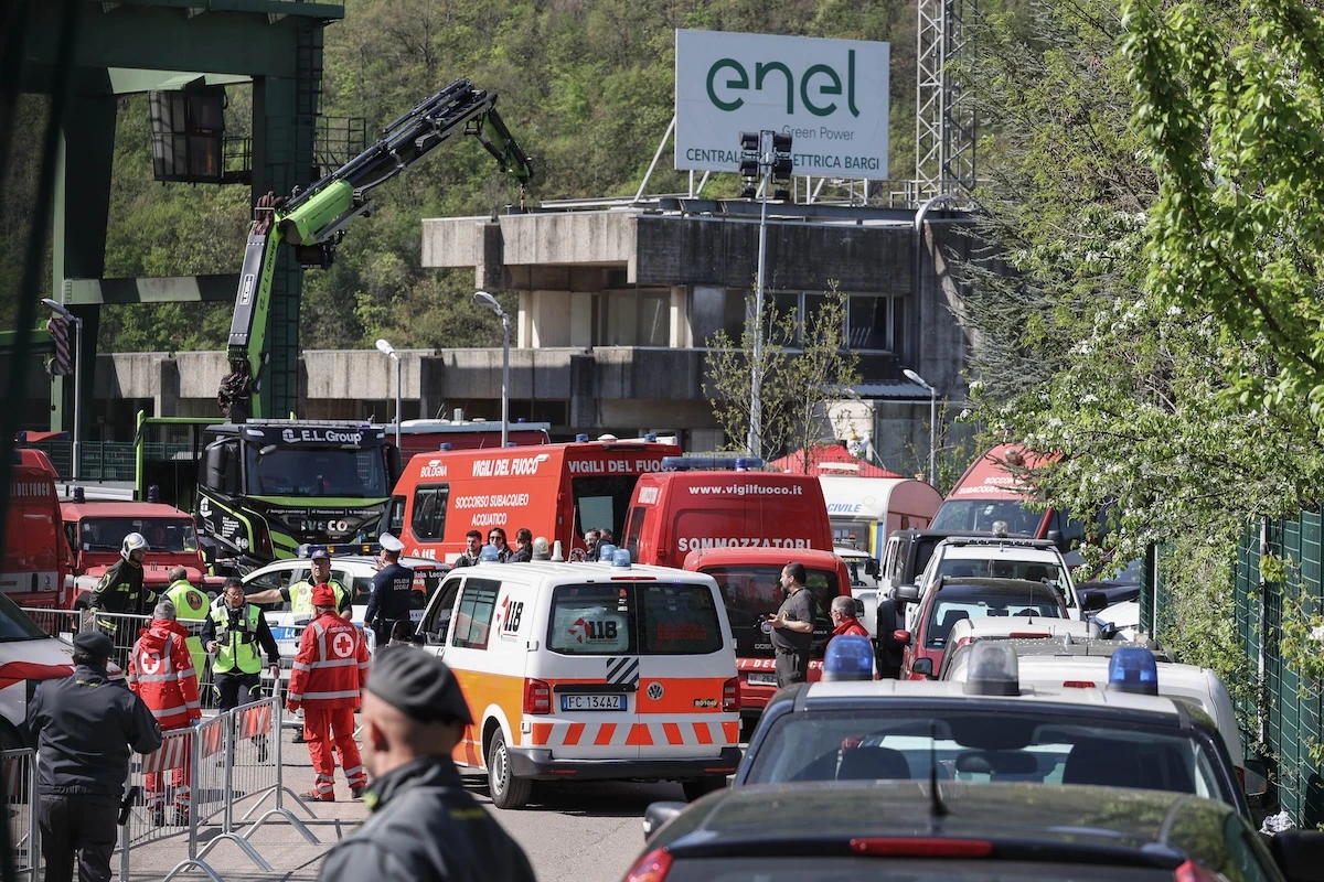17 minuti faL’acqua sta bloccando le indagini sull’esplosione di BargiDue anni dopo l'incidente alla centrale idroelettrica in cui morirono sette persone, tre piani sono ancora allagati, e svuotarli è una cosa lunga