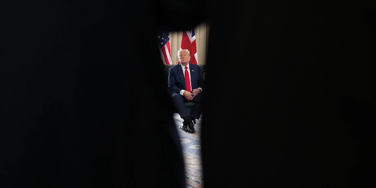 2 minuti faZelensky, Macron, Meloni, Merz, Starmer, Rutte, ecceteraStanno andando tutti alla Casa Bianca per incontrarsi con Trump, e convincerlo a cambiare idea sull'Ucraina: non sarà facile