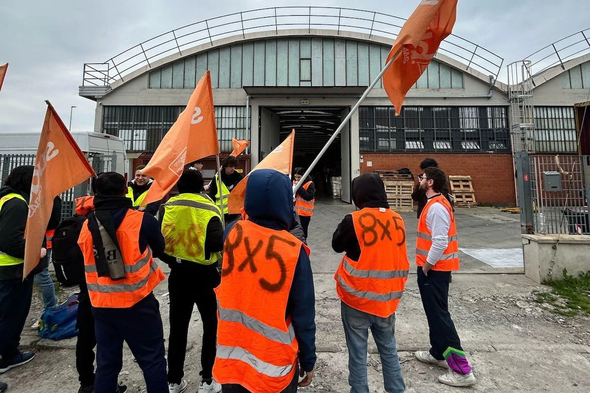 pochi secondi faIl prossimo sindaco di Prato dovrà vedersela con un sindacatoI Sudd Cobas sono diventati centrali per il contrasto allo sfruttamento nella moda, e quindi per chi vincerà le elezioni del 24 e 25 maggio