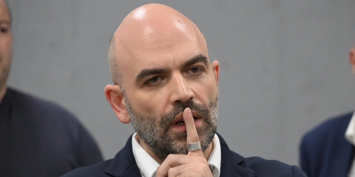 3 minuti faSono state confermate le condanne al boss Francesco Bidognetti e al suo ex avvocato, per le minacce a Roberto Saviano
