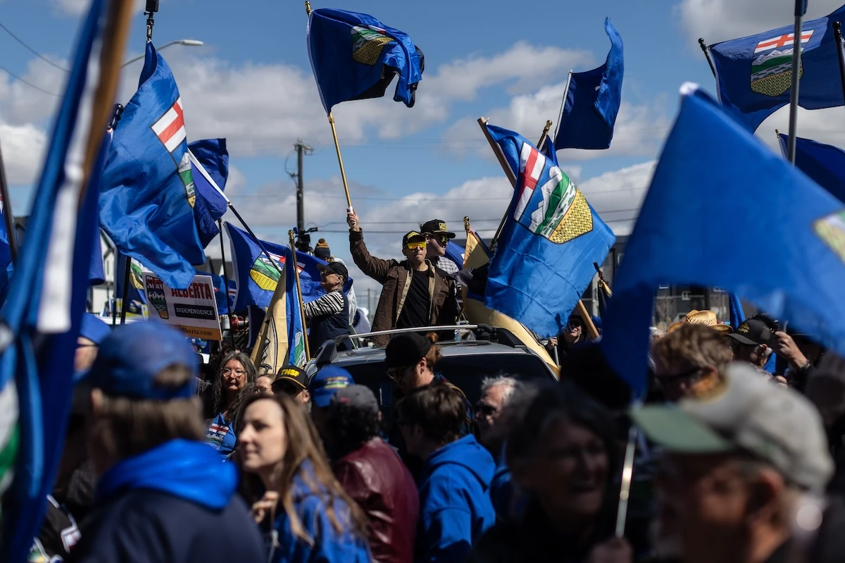 1 minuto faL’Alberta sta prendendo una china tipo BrexitLa sua prima ministra di destra ha indetto un referendum sull'indipendenza dal Canada, a cui formalmente si oppone: cosa mai potrà andare storto?