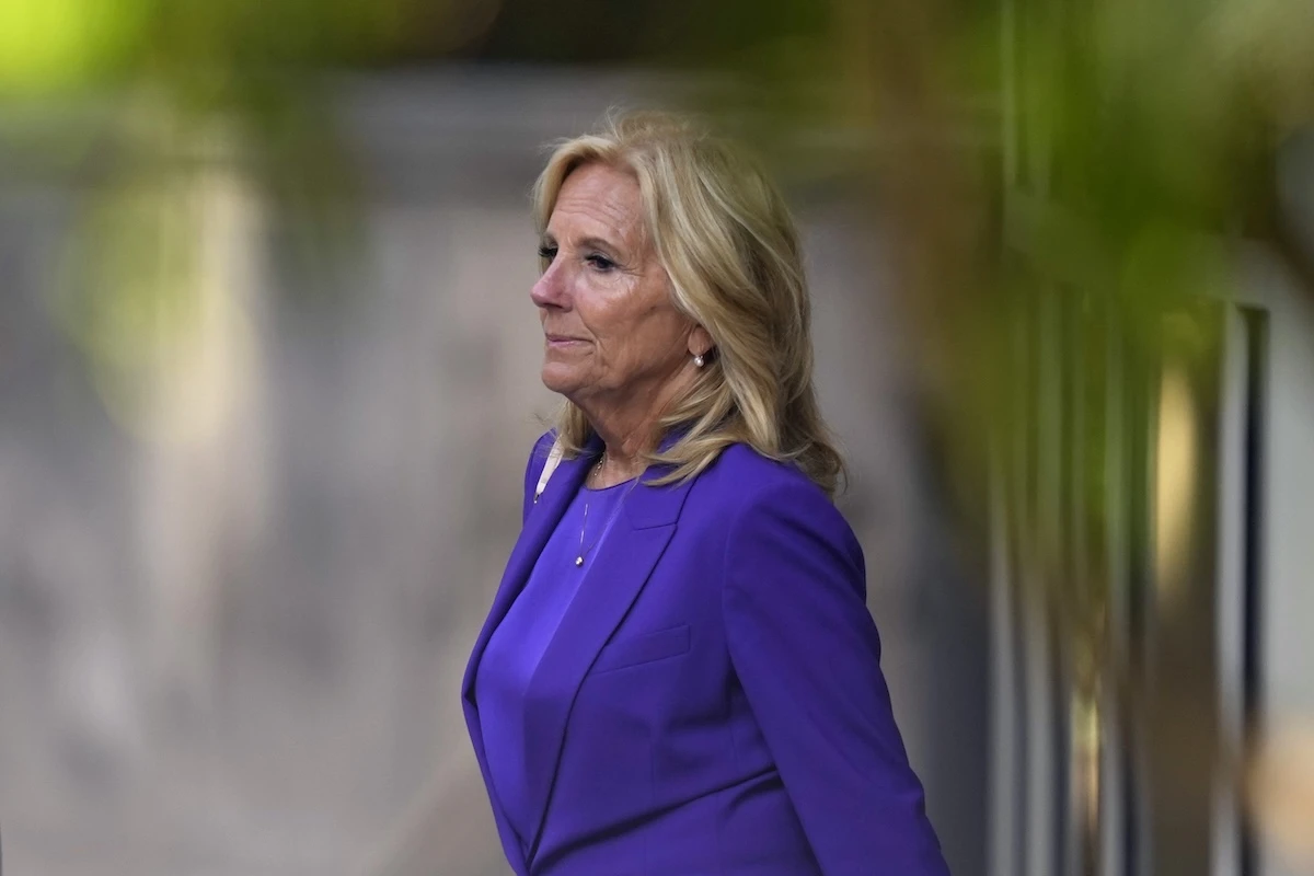pochi secondi faJill Biden pensò che il marito stesse avendo un ictusDurante il disastroso dibattito con Donald Trump che di fatto mise fine alla campagna per le presidenziali 2024 di Joe Biden