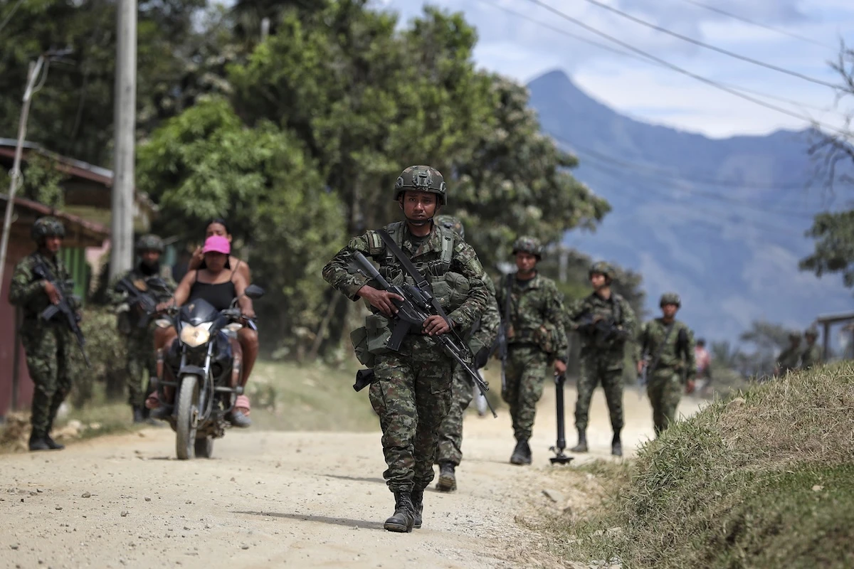 3 minuti faIn Colombia decine di guerriglieri sono morti in scontri tra due gruppi armati locali