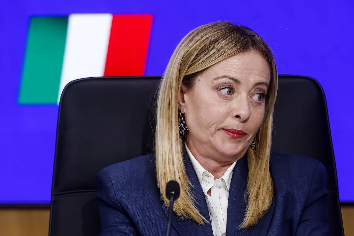 3 minuti faSul carburante il governo sta facendo ciò che non si dovrebbe fareRidurre le accise favorisce il consumo proprio mentre il petrolio scarseggia, e non è l'unico problema