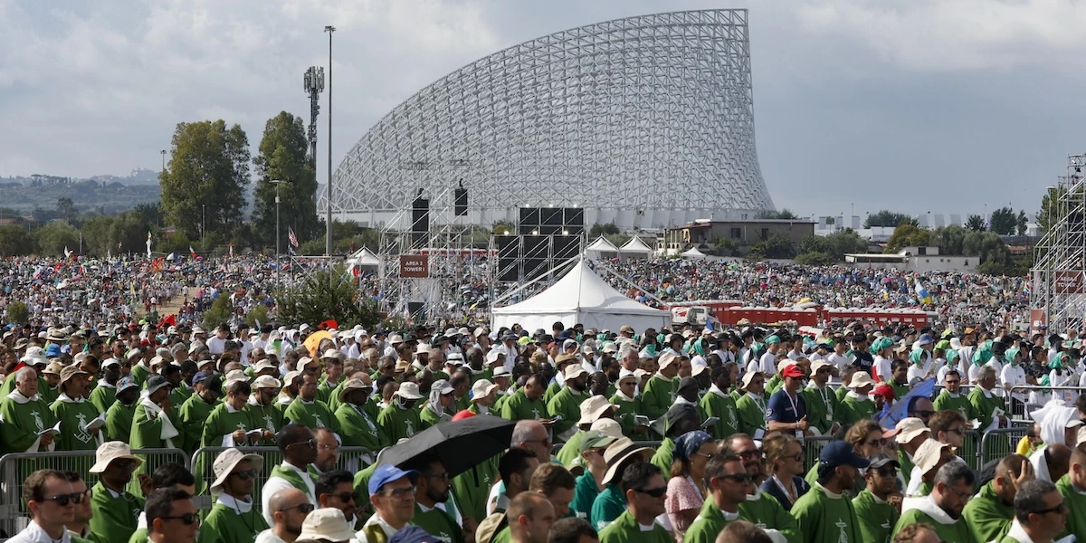 pochi secondi faCome ha fatto Roma a gestire un milione di persone per il giubileo dei giovaniPer organizzare l'evento più partecipato del Giubileo ci sono voluti due anni, con mezzi, personale e strutture eccezionali 