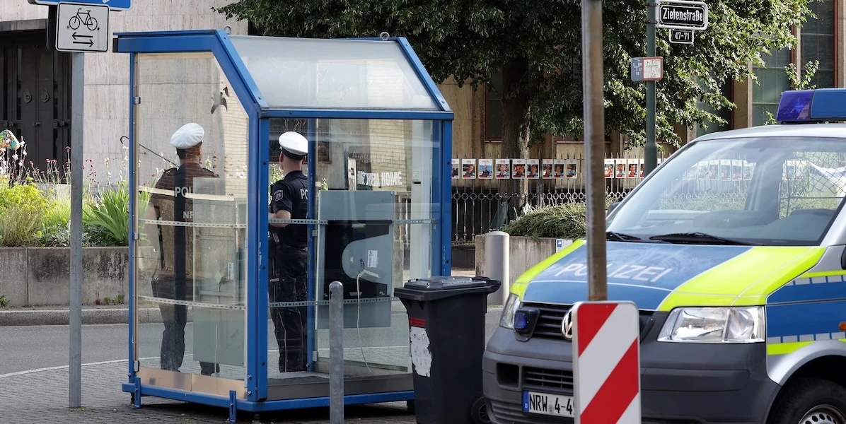 pochi secondi faA Berlino sono stati arrestati tre uomini sospettati di aver pianificato attacchi contro la comunità ebraica e di avere legami con Hamas