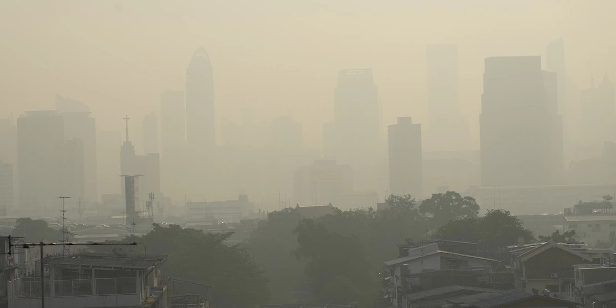 A Bangkok i mezzi pubblici saranno gratuiti per una settimana per contrastare lo smog