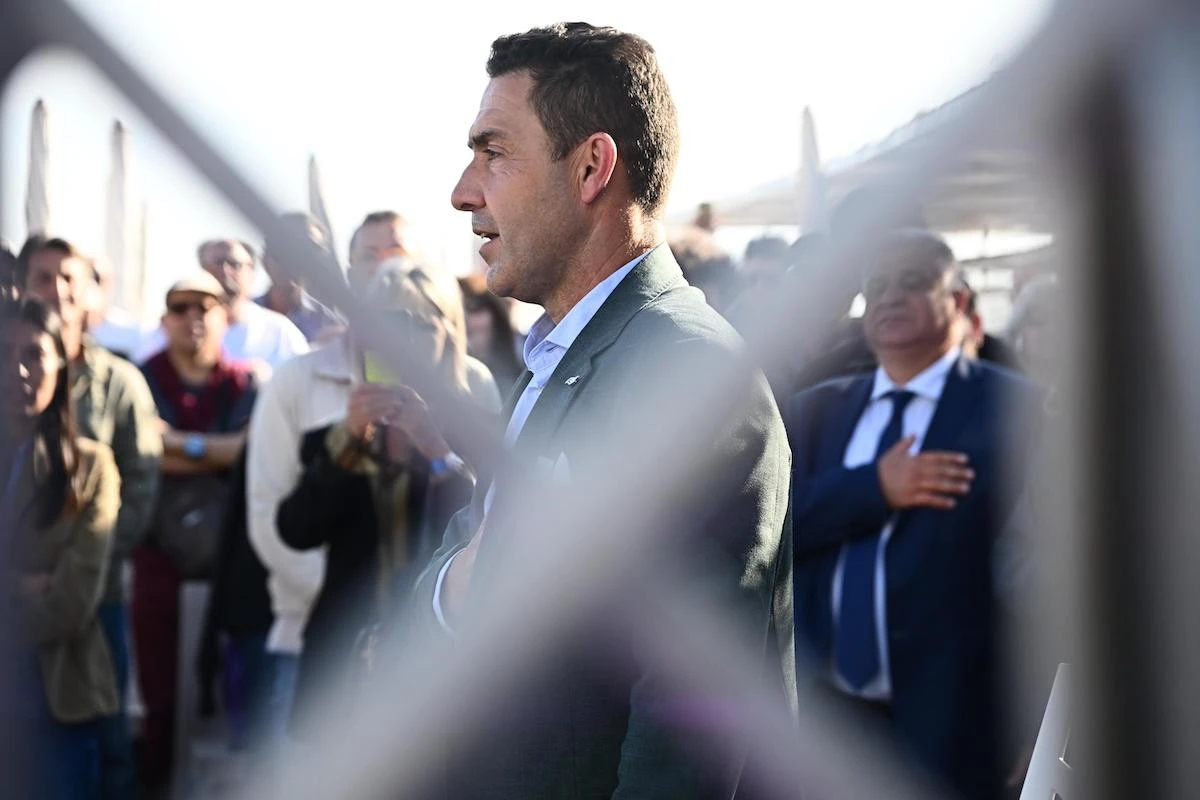 4 minuti faVannacci è meglio avercelo come amico o come nemico?È il dilemma che in vista delle politiche si trova ad affrontare Giorgia Meloni, che intanto chiede ai suoi parlamentari di ignorarlo