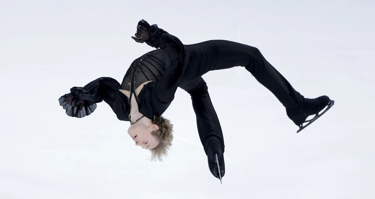 2 minuti faIl portentoso Ilia MalininA 20 anni sta dominando il pattinaggio di figura, facendo e rifacendo cose che è l’unico al mondo a fare