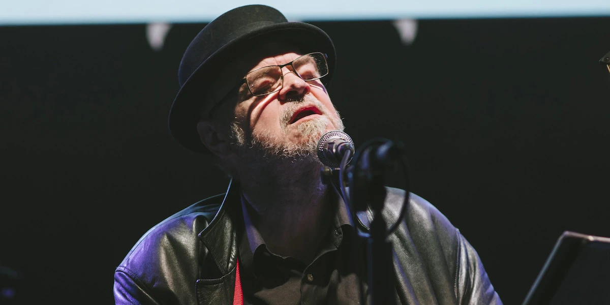 È morto a 71 anni David Thomas, cantante e fondatore della band post punk dei Pere Ubu