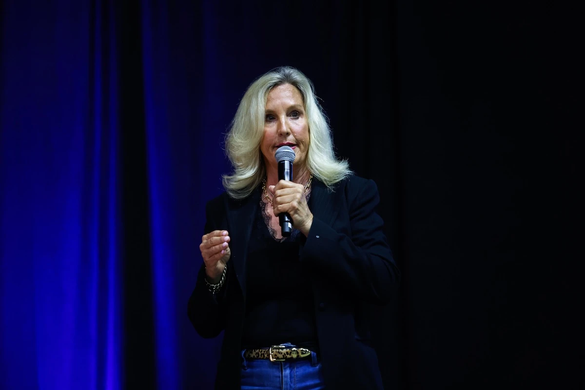 4 minuti faLa nuova missione di Erin Brockovich riguarda i data centerLa nota attivista ambientalista ha avviato un progetto per mapparli, visto che spesso le costruzioni iniziano senza che gli abitanti siano avvisati
