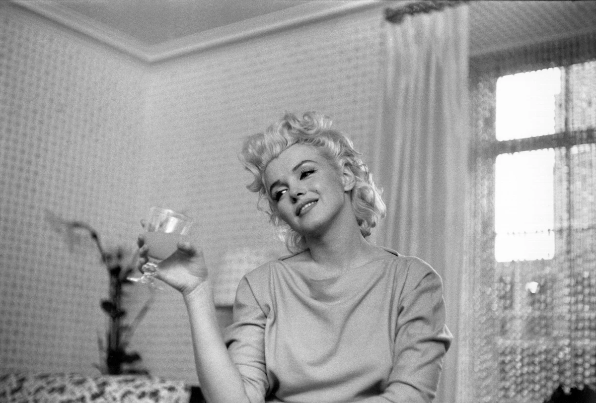 1 minuto faTutti i nomi di Marilyn MonroeNata 100 anni fa come Norma Jeane Mortenson, ne cambiò più di quanti ci si possa immaginare, prima di arrivare al più celebre di tutti