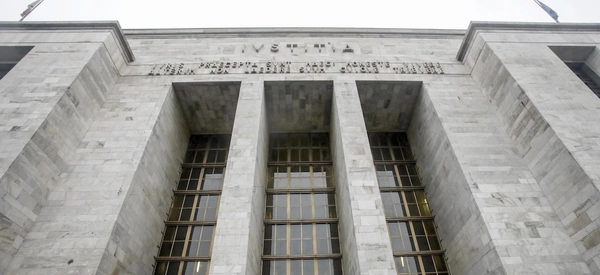 Un medico che lavorava nella provincia di Milano è stato condannato a 10 anni di carcere per abusi sessuali su nove pazienti