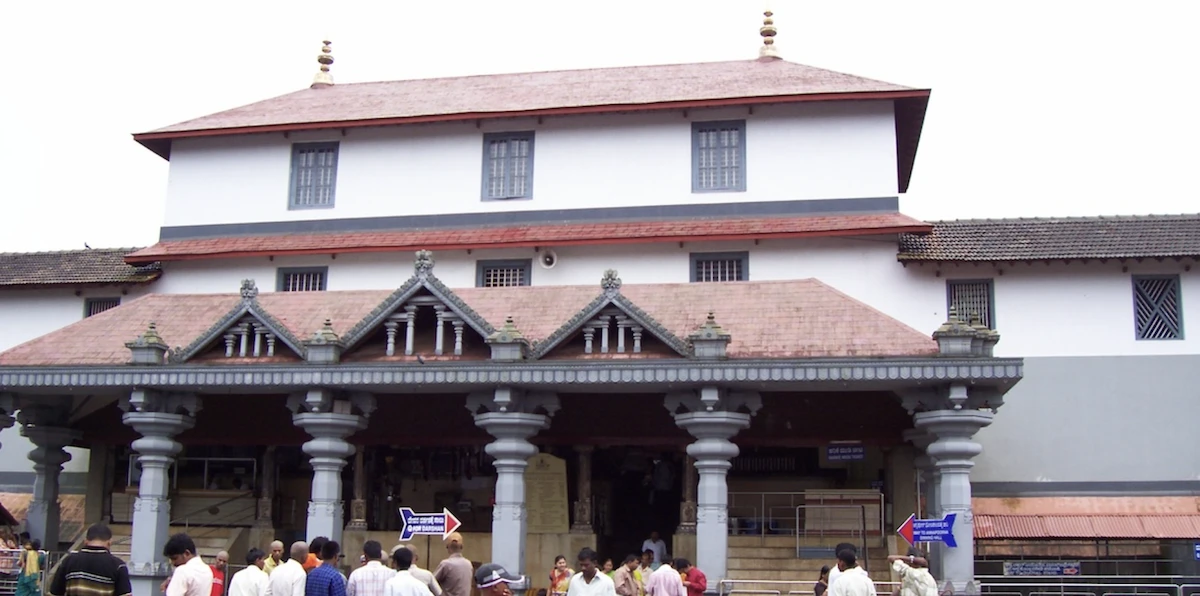1 minuto faL’uomo che in India denunciò omicidi e stupri di massa vicino a un importante tempio induista è stato arrestato per falsa testimonianza