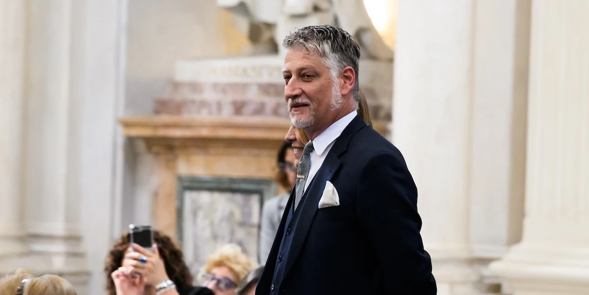 Alessandro Giuli e il mondo del cinema stanno provando a fare paceIl ministero della Cultura ha pubblicato un provvedimento correttivo atteso da tempo, che modifica uno sgravio fiscale molto criticato dal settore
