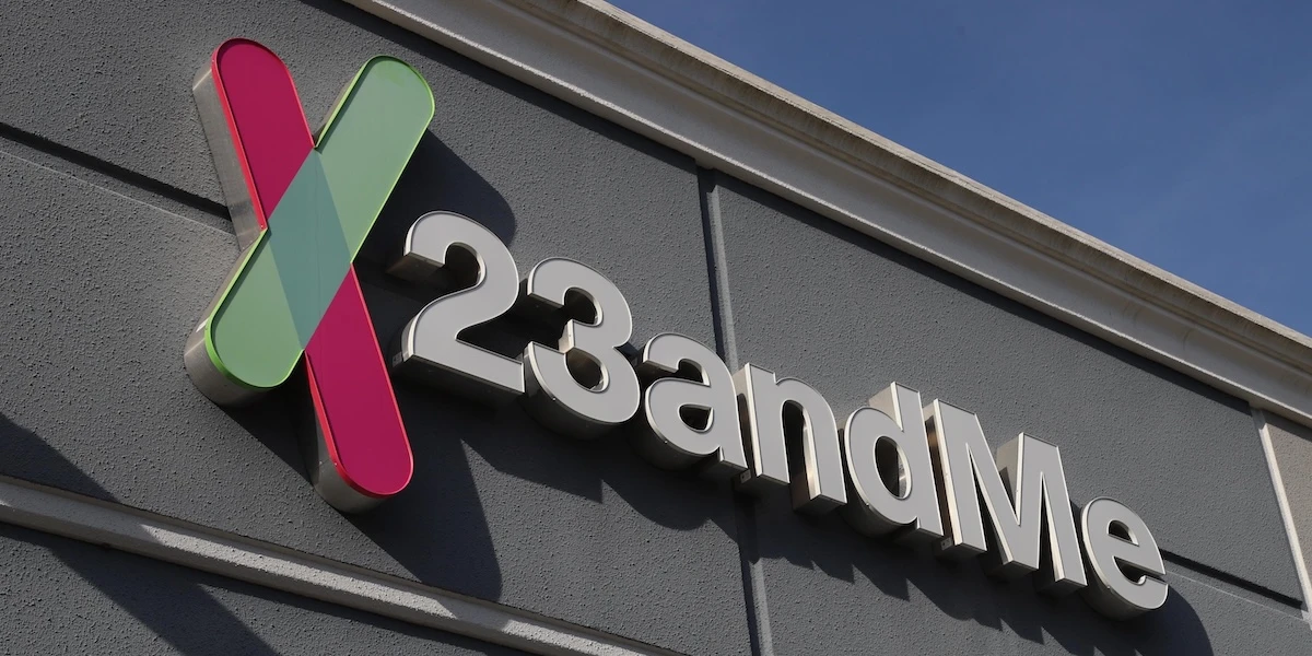 L’azienda farmaceutica statunitense Regeneron acquisterà l’azienda di test genetici 23andMe