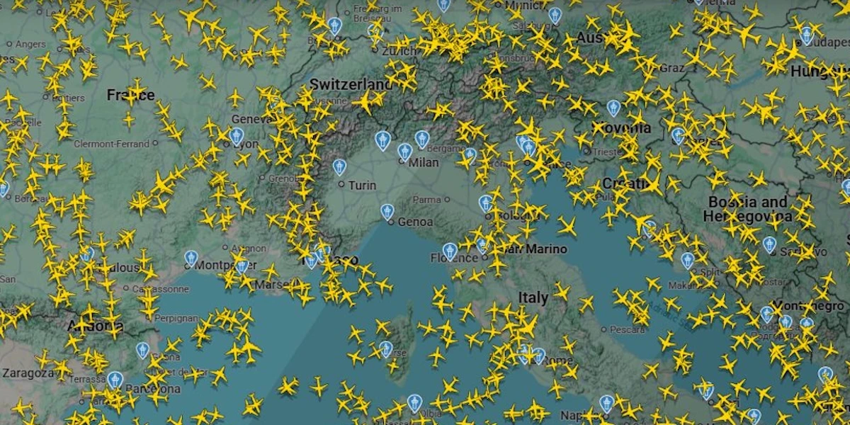 Un problema tecnico sta impedendo l’atterraggio e il decollo degli aerei in diversi aeroporti del Nord ItaliaIl traffico aereo è del tutto fermo in Liguria, Piemonte e Lombardia, con gravi ritardi