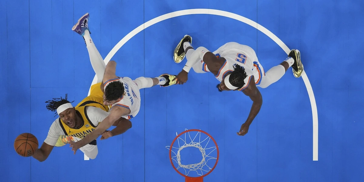 Oklahoma ha vinto l’NBA con una delle difese più forti di sempreAl livello dei Bulls di Michael Jordan e dei Lakers di Magic Johnson, secondo alcuni dati, e con un approccio piuttosto particolare