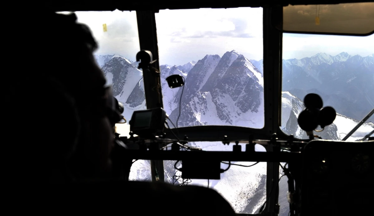 1 minuto faL’alpinista italiano Luca Sinigaglia è morto sul Pik Pobeda in Kirghizistan, mentre cercava di soccorrere un’alpinista russa