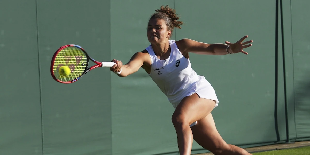 12 ore faLa tennista italiana Jasmine Paolini è stata eliminata a Wimbledon: è un’altra eliminazione sorprendente in questa edizione del torneo