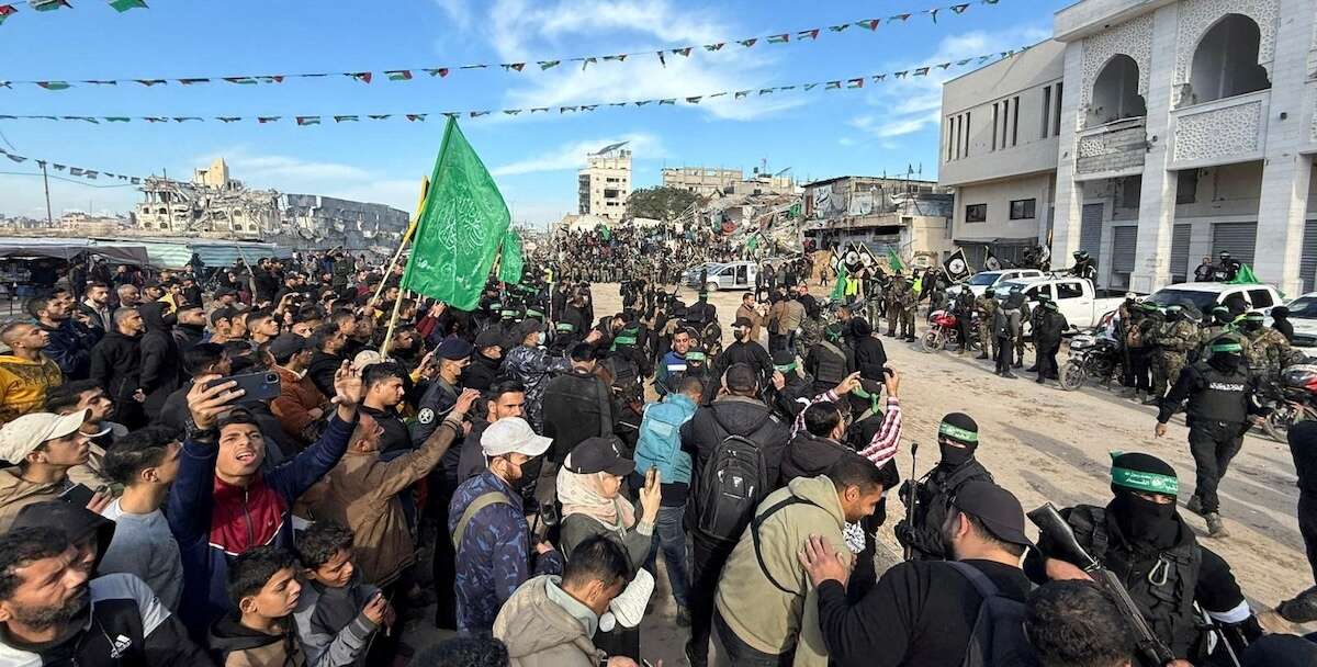 Hamas ha liberato altre quattro donne israeliane in ostaggioSono soldate catturate il 7 ottobre 2023: in cambio Israele deve rilasciare 200 prigionieri palestinesi