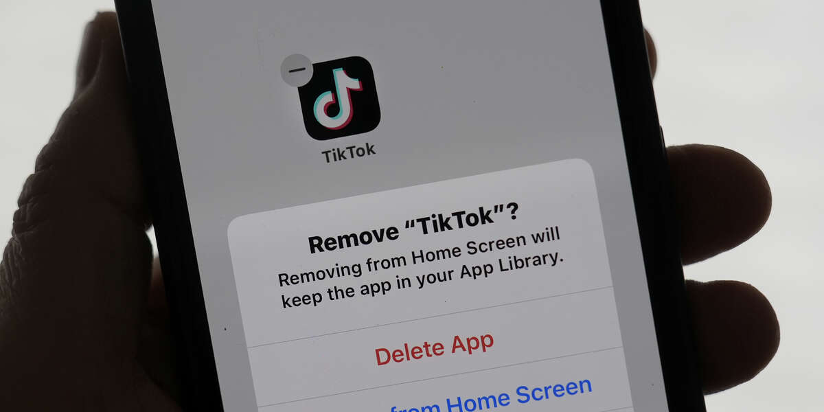 Ora cosa succederà a TikTok negli Stati Uniti?L'app dovrebbe essere bloccata a partire dal 19 gennaio, ma non è certo che succeda immediatamente e le conseguenze pratiche sono incerte