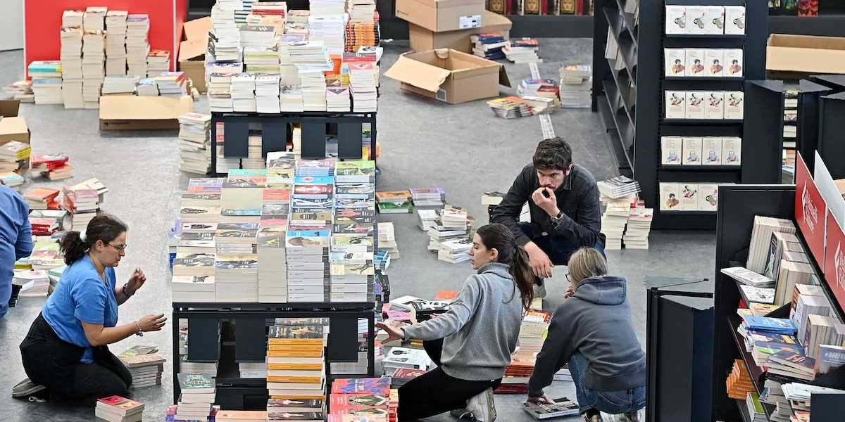 Nei primi tre mesi del 2025 in Italia sono stati venduti 810mila libri in meno rispetto all’anno scorso