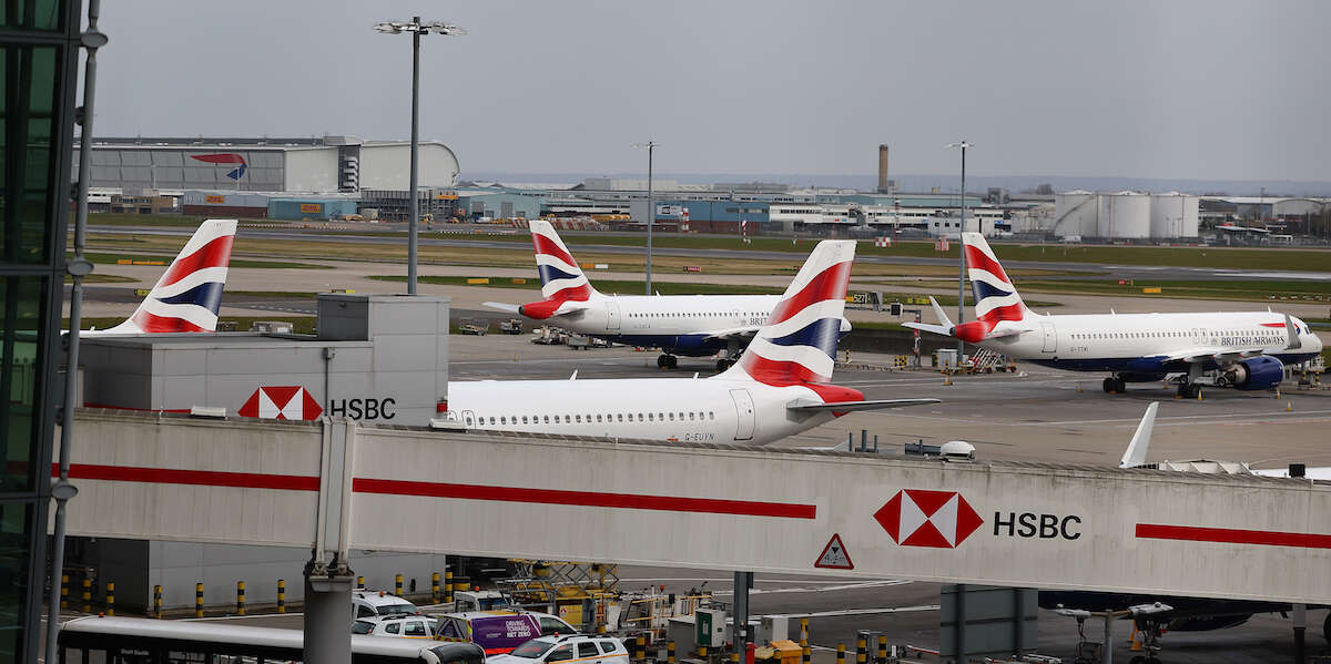 L’aeroporto di Heathrow è tornato «pienamente operativo», dice il suo portavoceVenerdì era stato chiuso per quasi tutto il giorno a causa di un blackout, causando disagi a centinaia di migliaia di persone