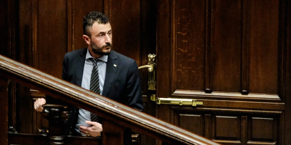 Il deputato Emanuele Pozzolo è stato espulso dal gruppo parlamentare di Fratelli d’Italia