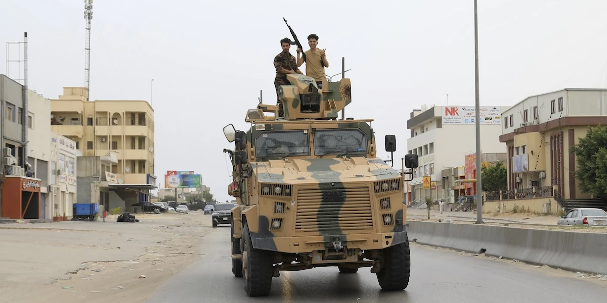 C’è un cessate il fuoco negli scontri a Tripoli per l’uccisione di un importante miliziano libico, i più violenti da anni