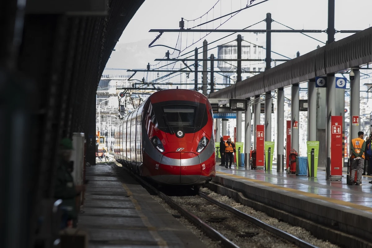4 minuti faAd agosto alcuni lavori programmati allungheranno i tempi di percorrenza dei treni sulle linee dell’alta velocità