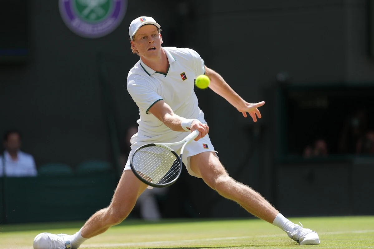 1 minuto faJannik Sinner è in semifinale a Wimbledon