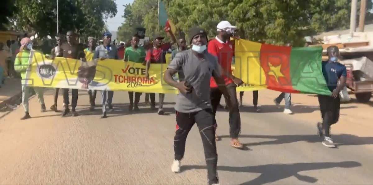 4 minuti faIn Camerun almeno quattro persone sono state uccise nelle proteste contro i presunti brogli del governo alle elezioni
