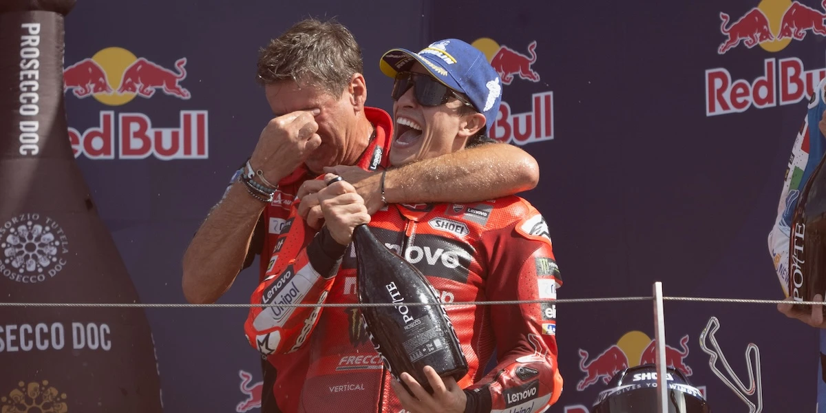 2 minuti faMarc Márquez ha vinto la MotoGP per la settima voltaA 32 anni e con cinque gare d'anticipo, dopo che gli anni migliori della sua carriera sembravano finiti