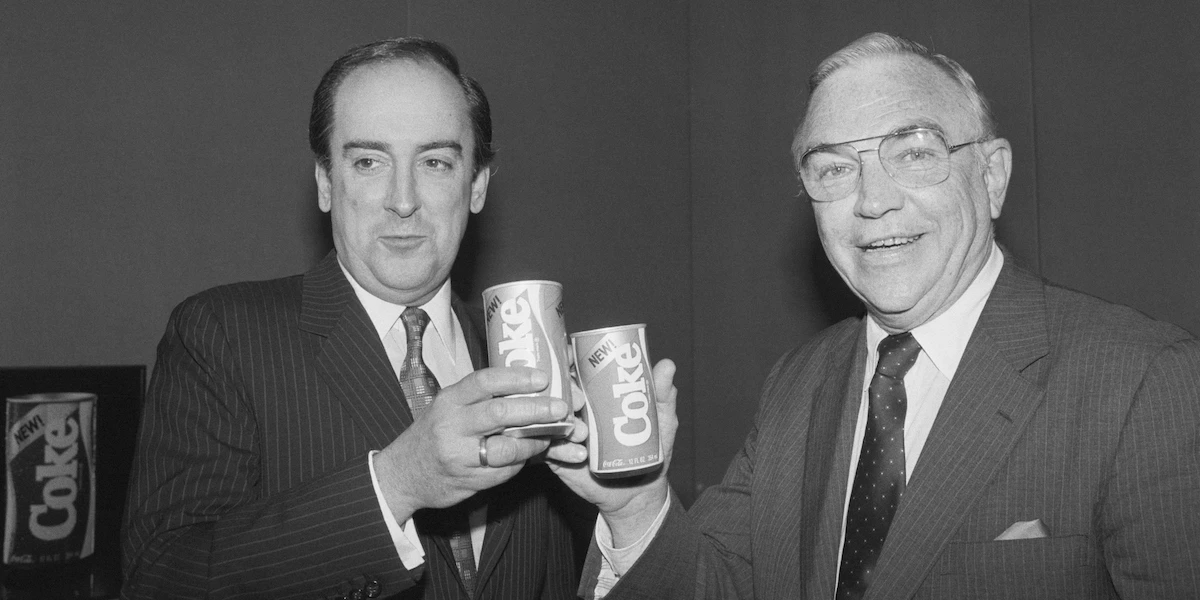 La New Coke fu un disastro per Coca-ColaQuarant'anni fa fu presentata una nuova formula per la bibita più amata dagli americani, che infatti reagirono molto male