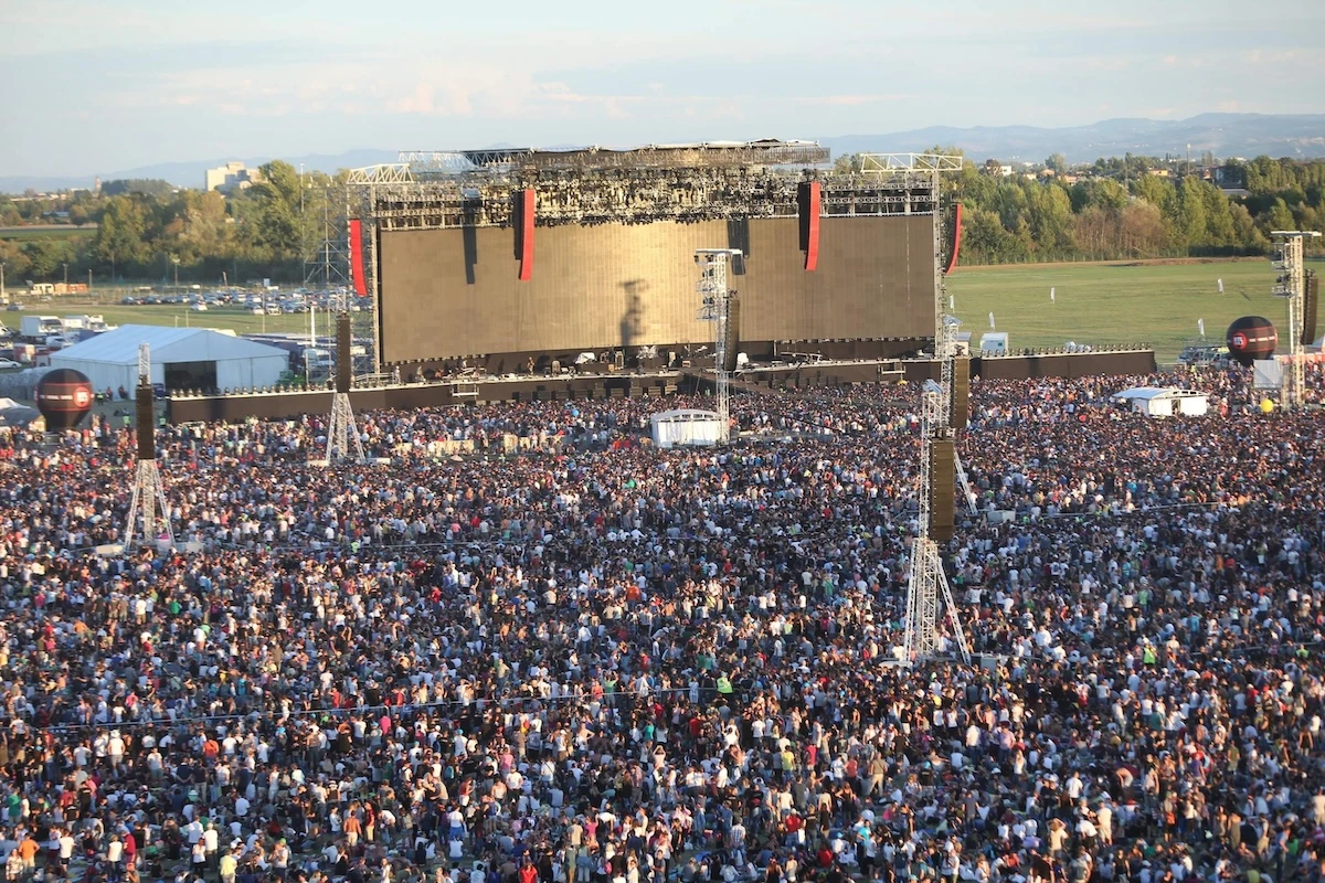 4 minuti faL’Hellwatt festival di Reggio Emilia non si chiamerà più Hellwatt festivalIl marchio del grande evento che a luglio dovrebbe ospitare Kanye West apparteneva al direttore artistico che è stato cacciato