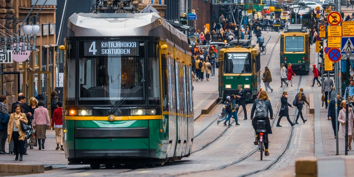 3 minuti faA Helsinki non ci sono incidenti stradali mortali da un annoÈ l'effetto dell'introduzione nella capitale finlandese di diverse misure, ma di una più delle altre