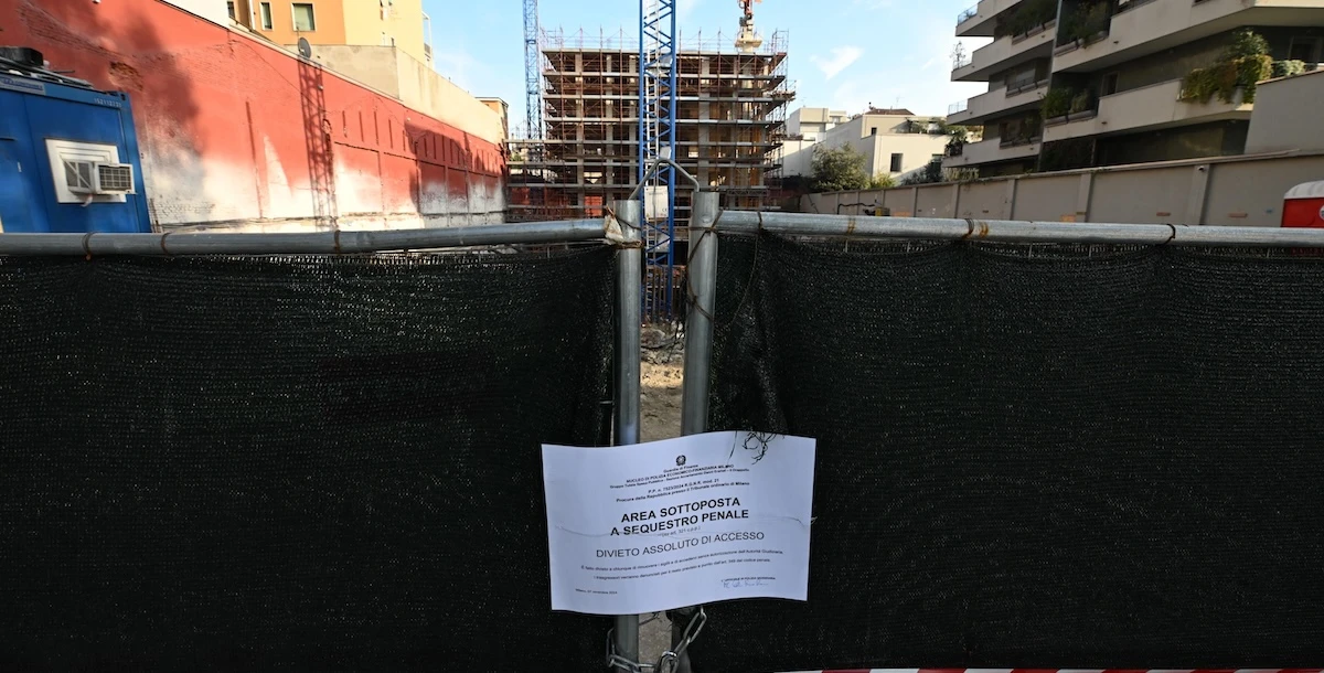 5 minuti faIl comune di Milano chiederà aiuto al prefetto per gli edifici sotto sequestroIl sindaco lo ha promesso ai proprietari delle case coinvolte nelle inchieste sull’urbanistica, che non possono viverci