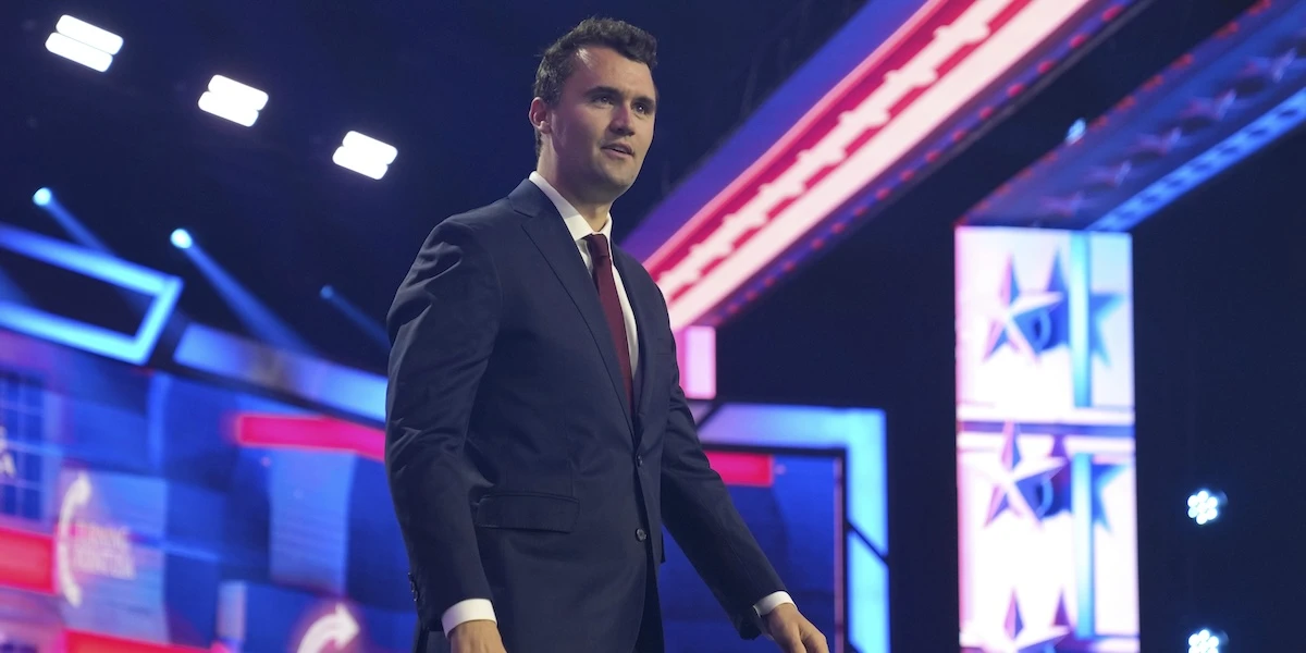 1 minuto faL’attivista di destra Charlie Kirk ha subìto un attentatoGli hanno sparato durante un incontro con gli studenti di un'università in Utah: non si conoscono le sue condizioni