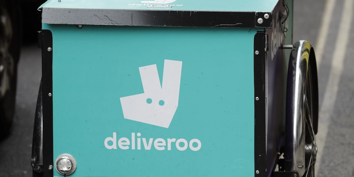 La società statunitense di consegne a domicilio DoorDash comprerà Deliveroo per 2,9 miliardi di sterline