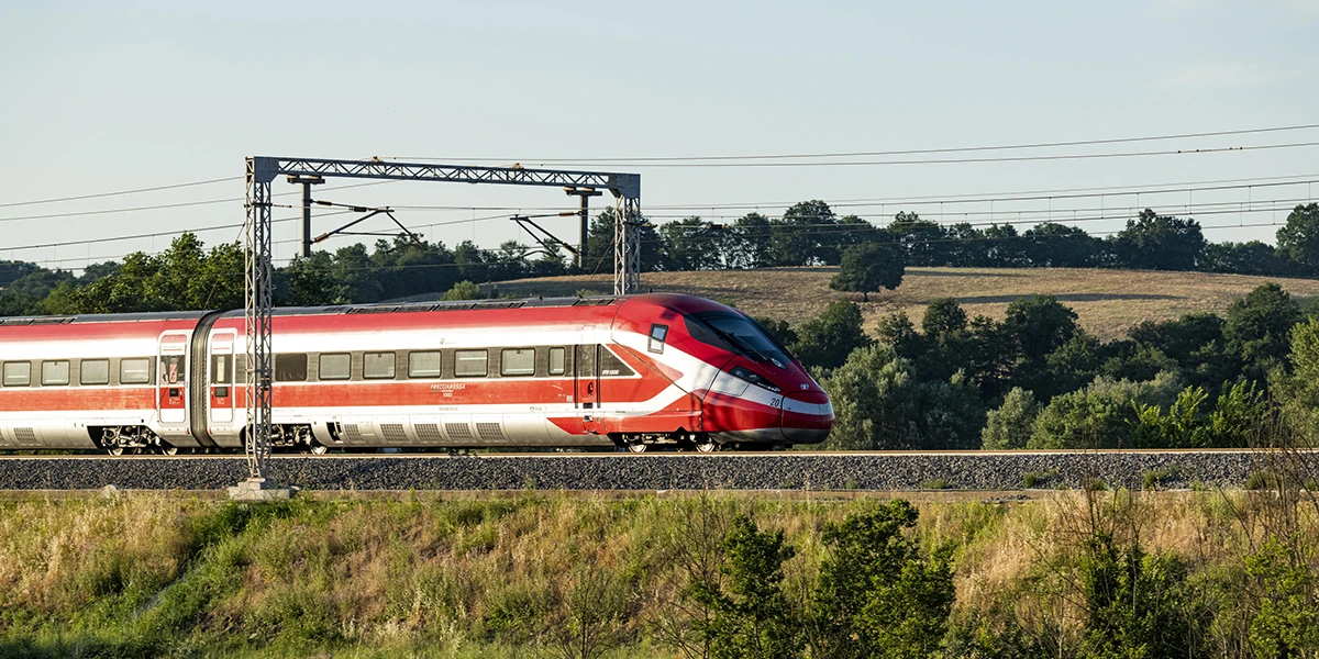 Treno veloce, WiFi lentoPerché navigare su Internet mentre si è in viaggio su un Frecciarossa o un Italo è spesso frustrante
