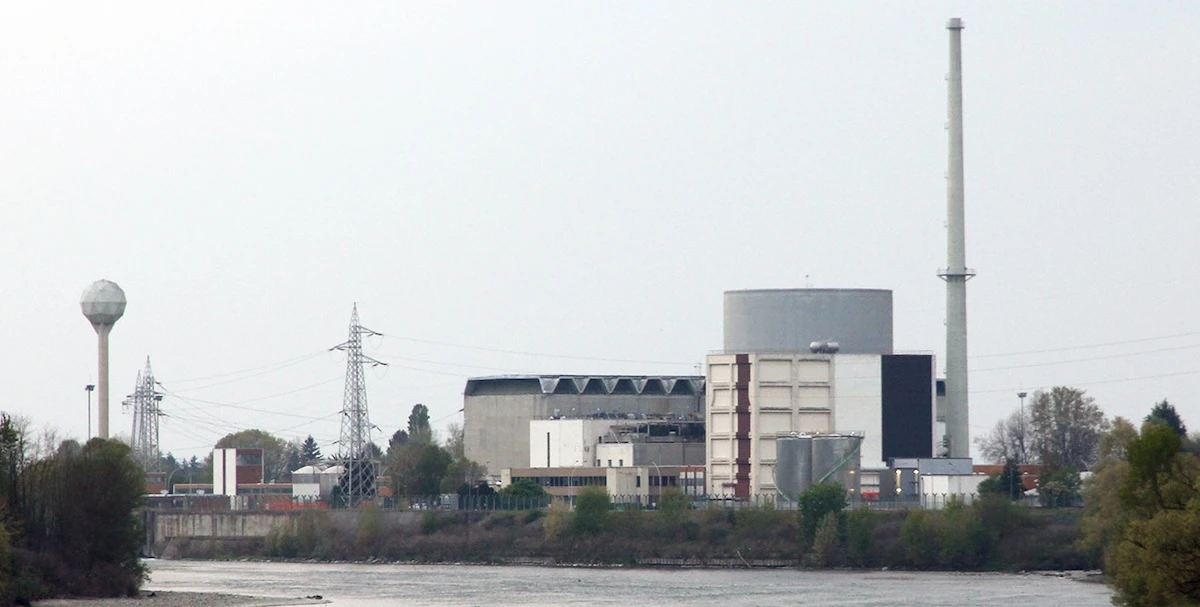 Il governo non vuole più costruire un unico deposito di scorie nucleariDopo oltre 20 anni di discussioni e una lunga selezione per creare una mappa di posti idonei, che non si sa che fine farà