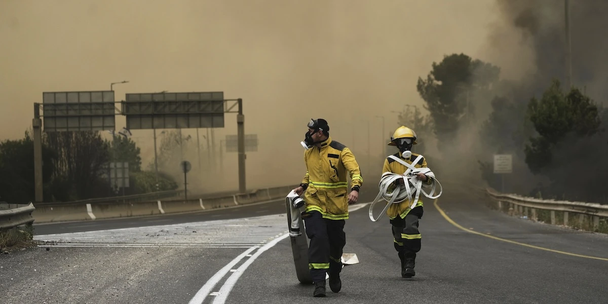 Ci sono vasti incendi boschivi vicino a Gerusalemme