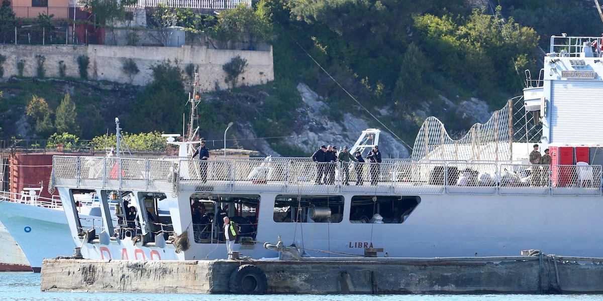 I migranti portati dal governo nel CPR in Albania sono rimasti in 25Il governo ce ne aveva mandati 41, ma 12 sono già stati riportati in Italia e solo 4 sono stati rimpatriati