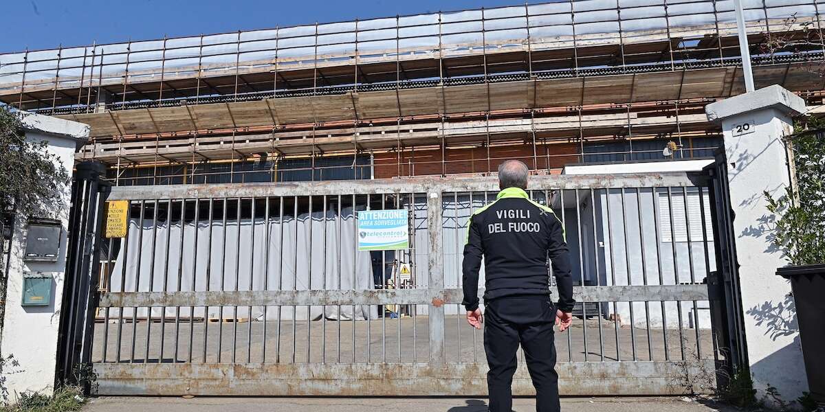 L’operaio morto sul lavoro su cui i colleghi hanno finto un incidente in casaUn 35enne è morto all'ospedale di Torino dopo essere caduto da un tetto, e la procura indaga per omicidio colposo